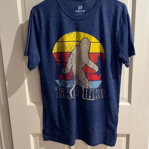 Take a Hike Bigfoot in the mountains with sunset size medium short sleeve tshirt - Picture 2 of 7